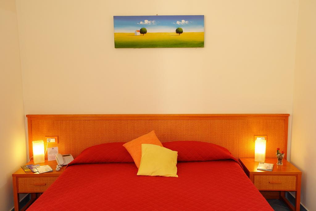 Sharon House Hotel Amalfi Room photo